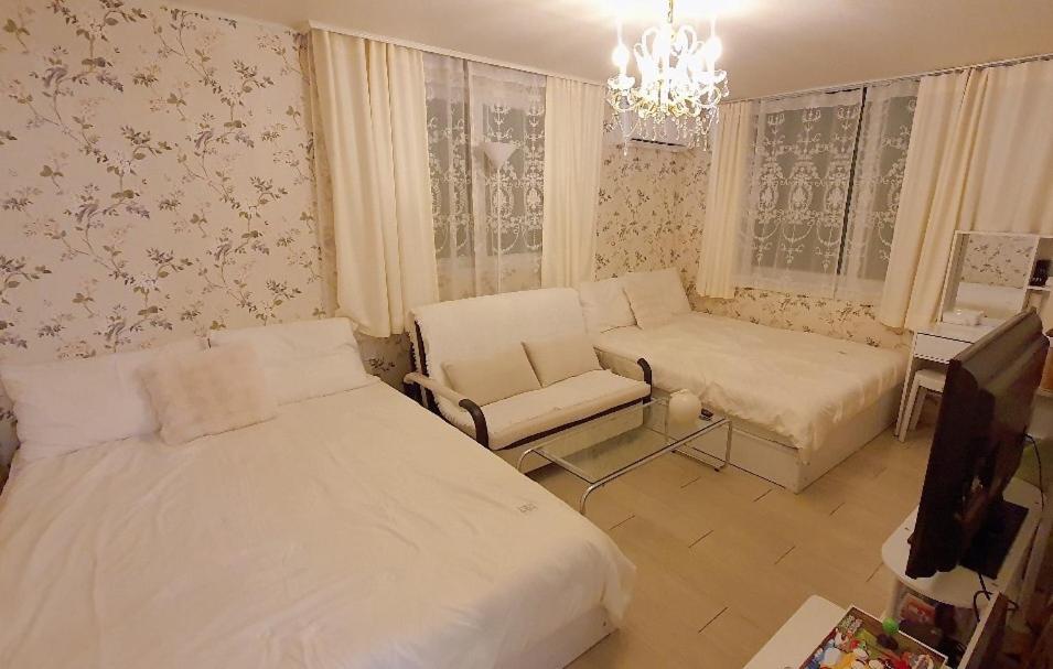 Melbie House - 4beds, Party, Game Room, Board Game, Ott Apartment *