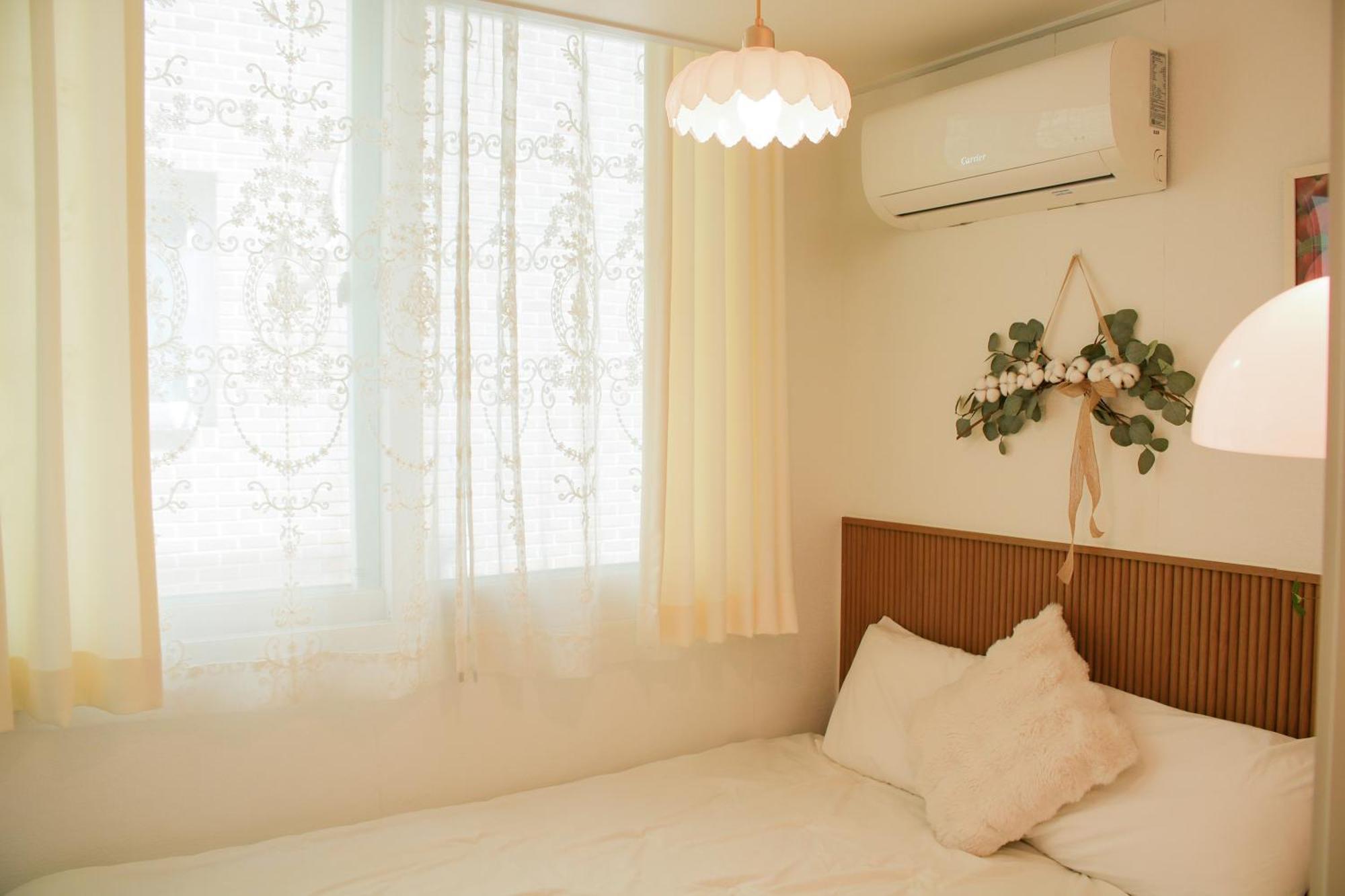 Melbie House - 4beds, Party, Game Room, Board Game, Ott Apartment Seoul